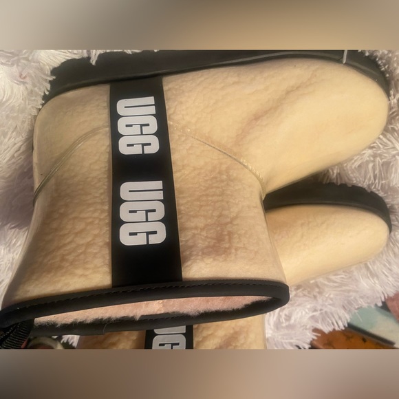 UGG Women’s Classic Clear Mini Size 10 - Picture 3 of 8